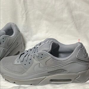 Nike Air Max 90 Size 9 and 10.5 men’s (NWOB)